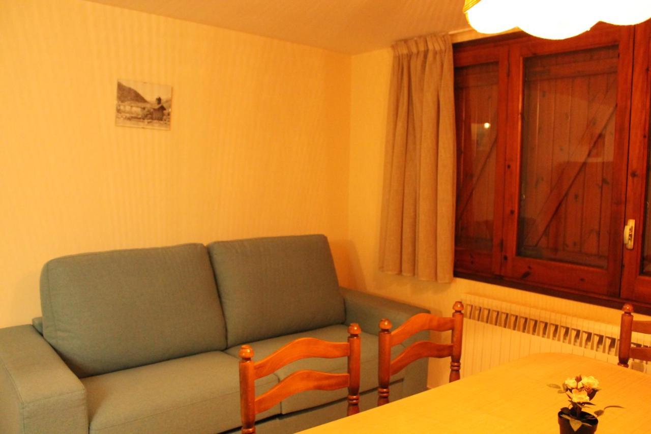 Apartaments Turistics Vilaro Llorts Екстер'єр фото