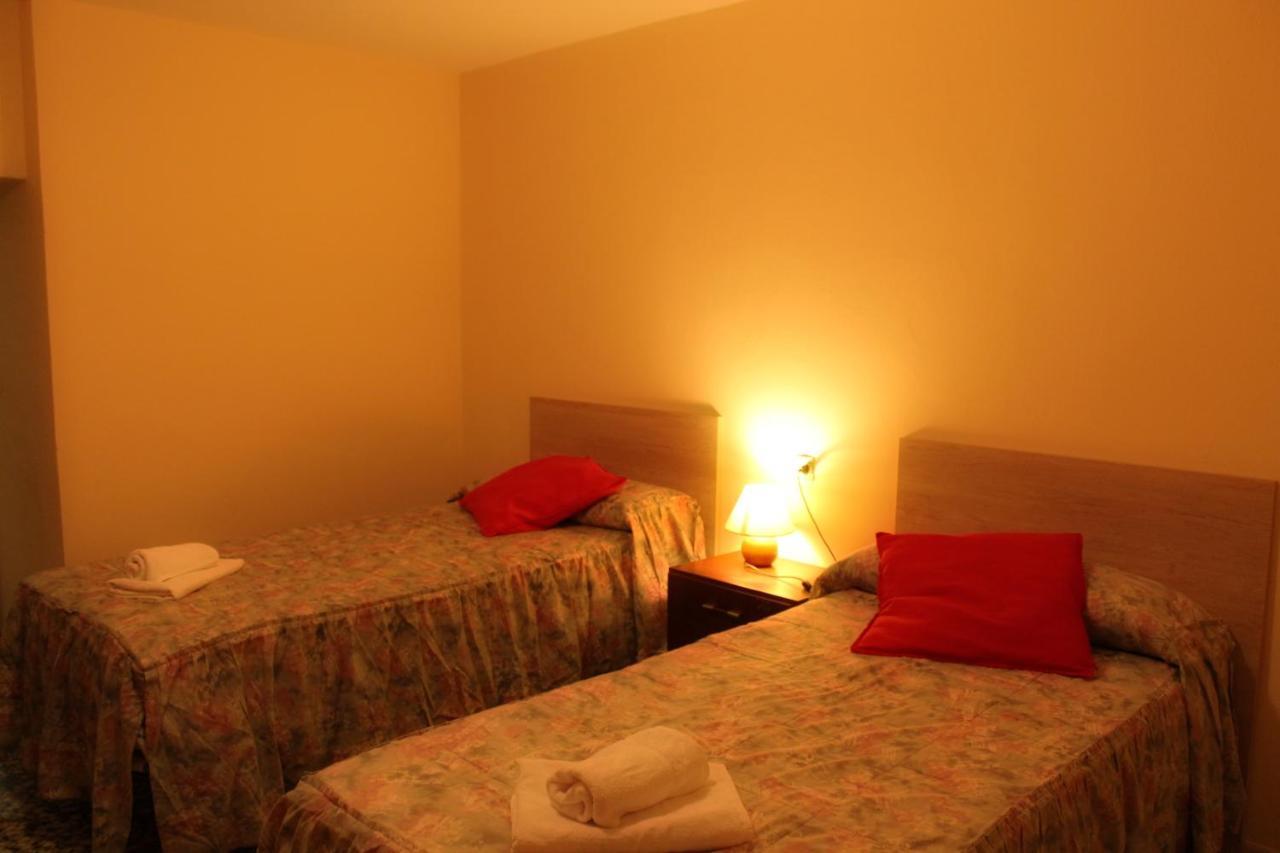 Apartaments Turistics Vilaro Llorts Екстер'єр фото